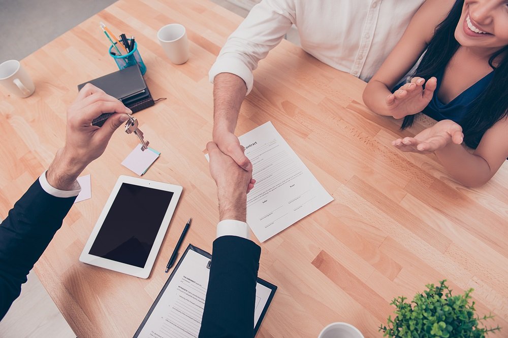 Table handshake